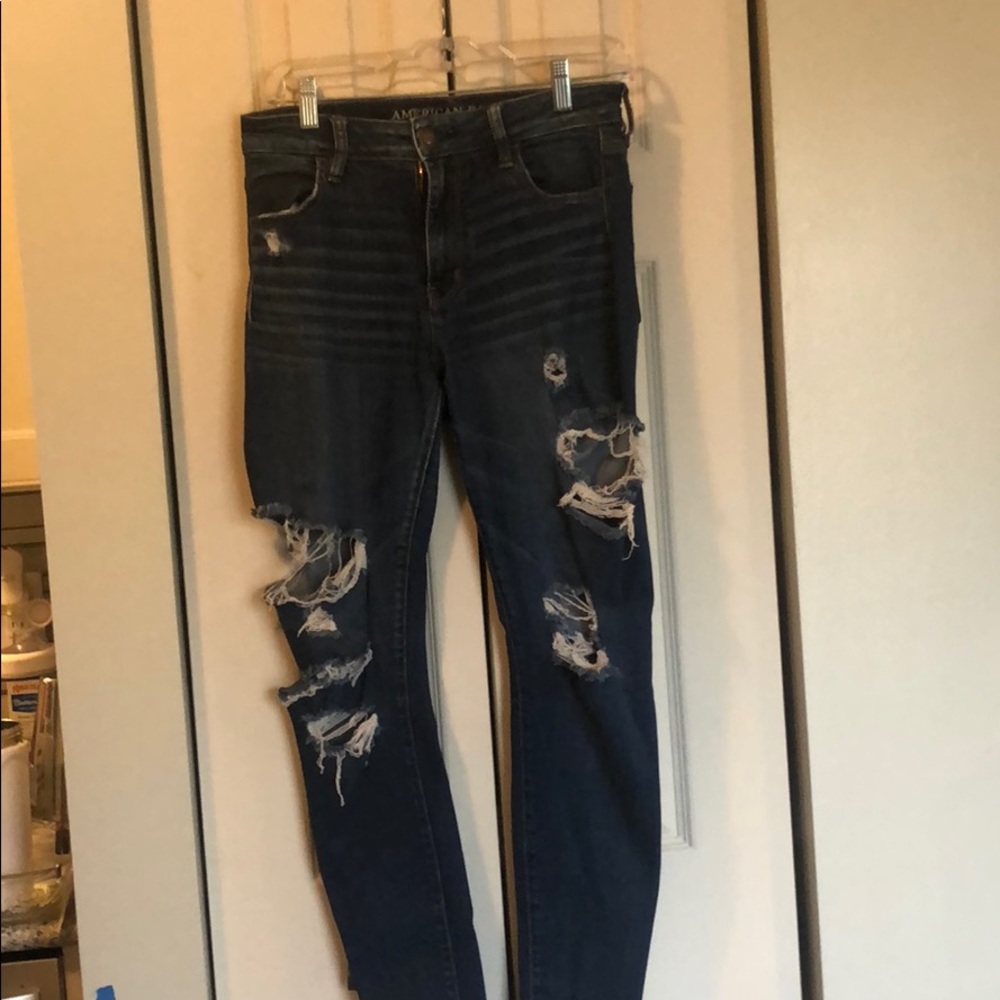 American Eagle Ripped High Waisted Jean